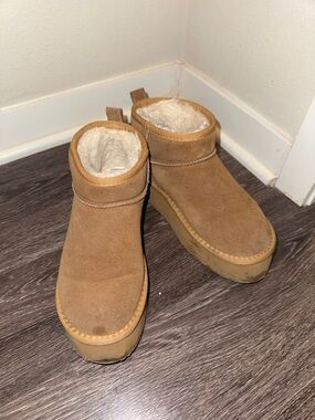 Dream Pairs Suede Platform Ankle Boots - Brown